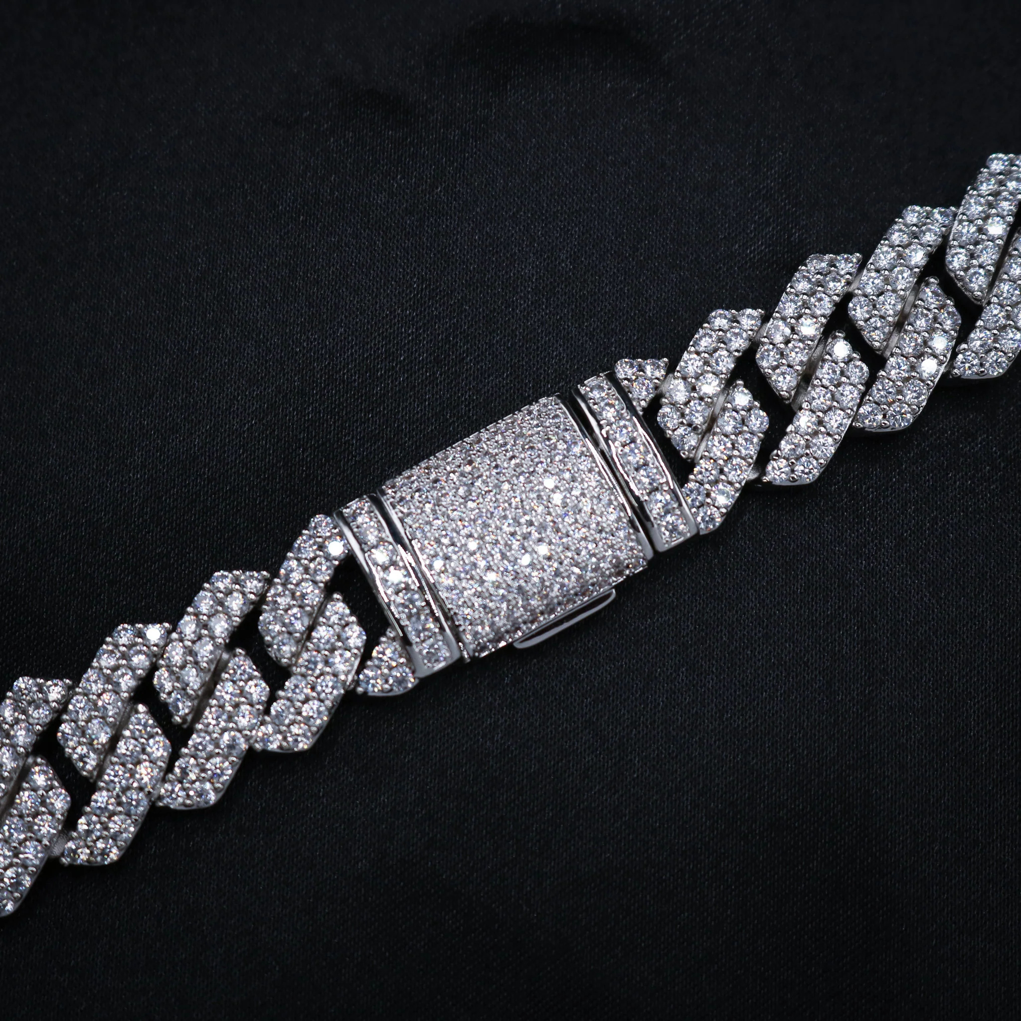 13mm Diamond Prong link Cuban Chain - White Gold - Image 5