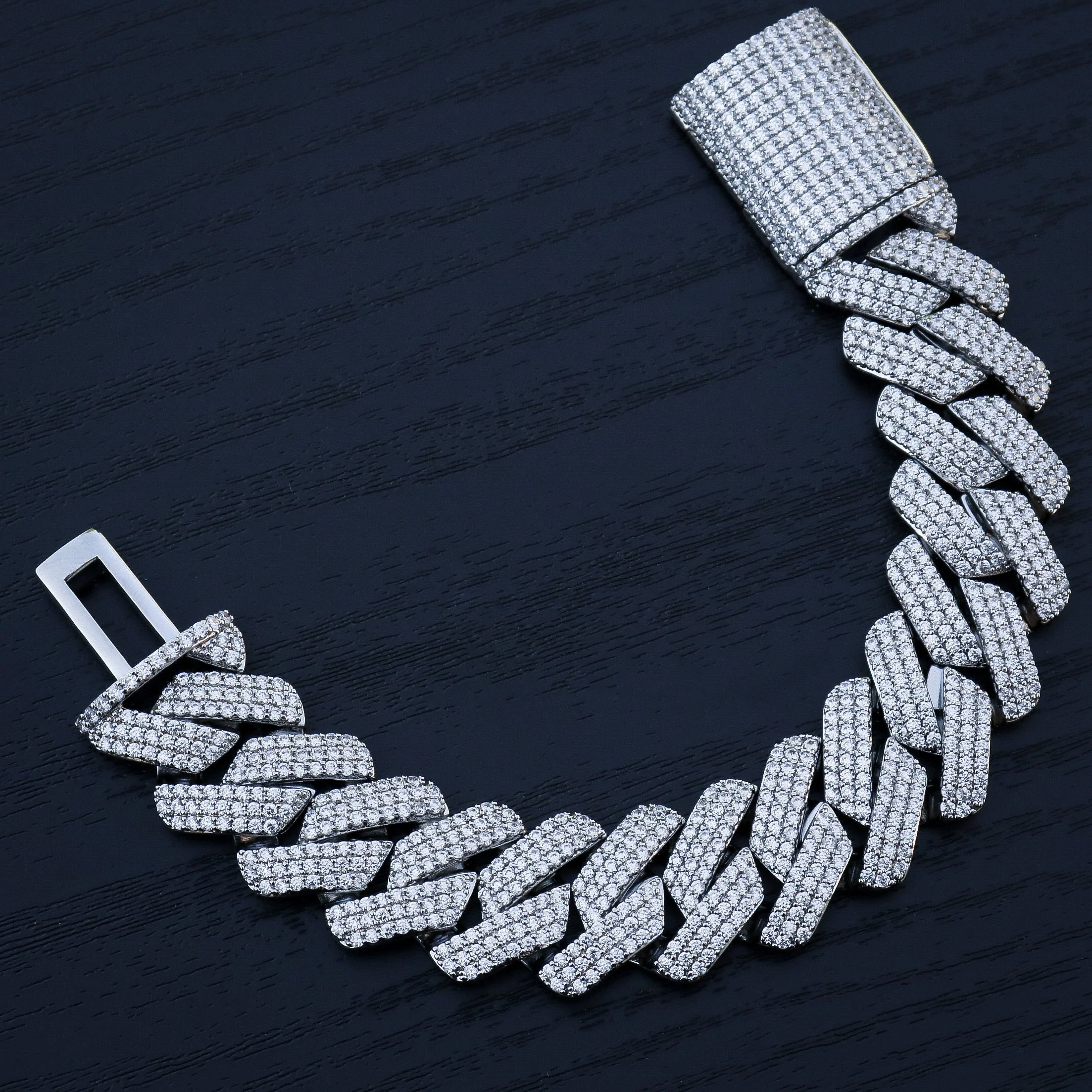 19mm Moissanite Prong Link bracelet - 925 Silver - Image 3